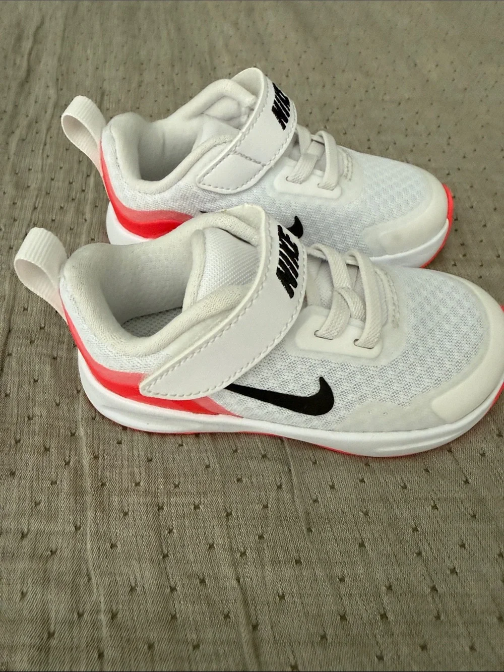 Nike easy size branding